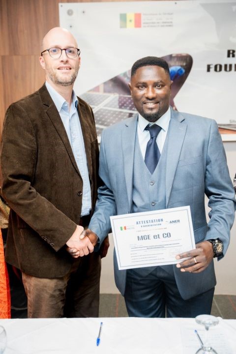 Cérémonie de remise de l'accréditation ANER